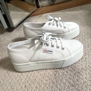 Superga Platform Sneakers in white 37 1/2